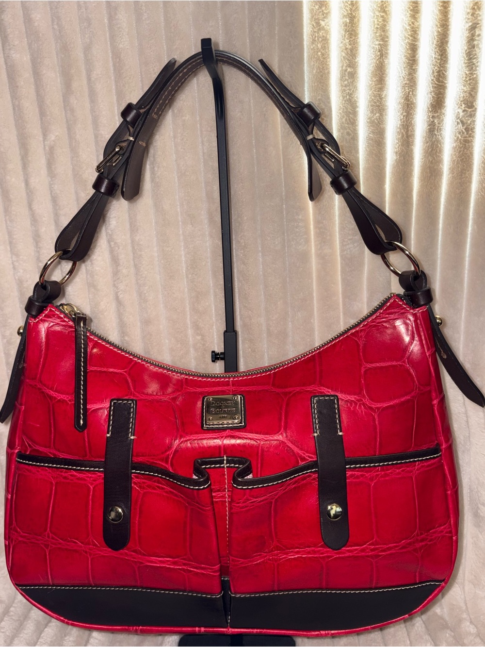 NWOT Dooney & Bourke Nile Red Croc Embossed Leather Shoulder Hobo Bag - Picture 1 of 11
